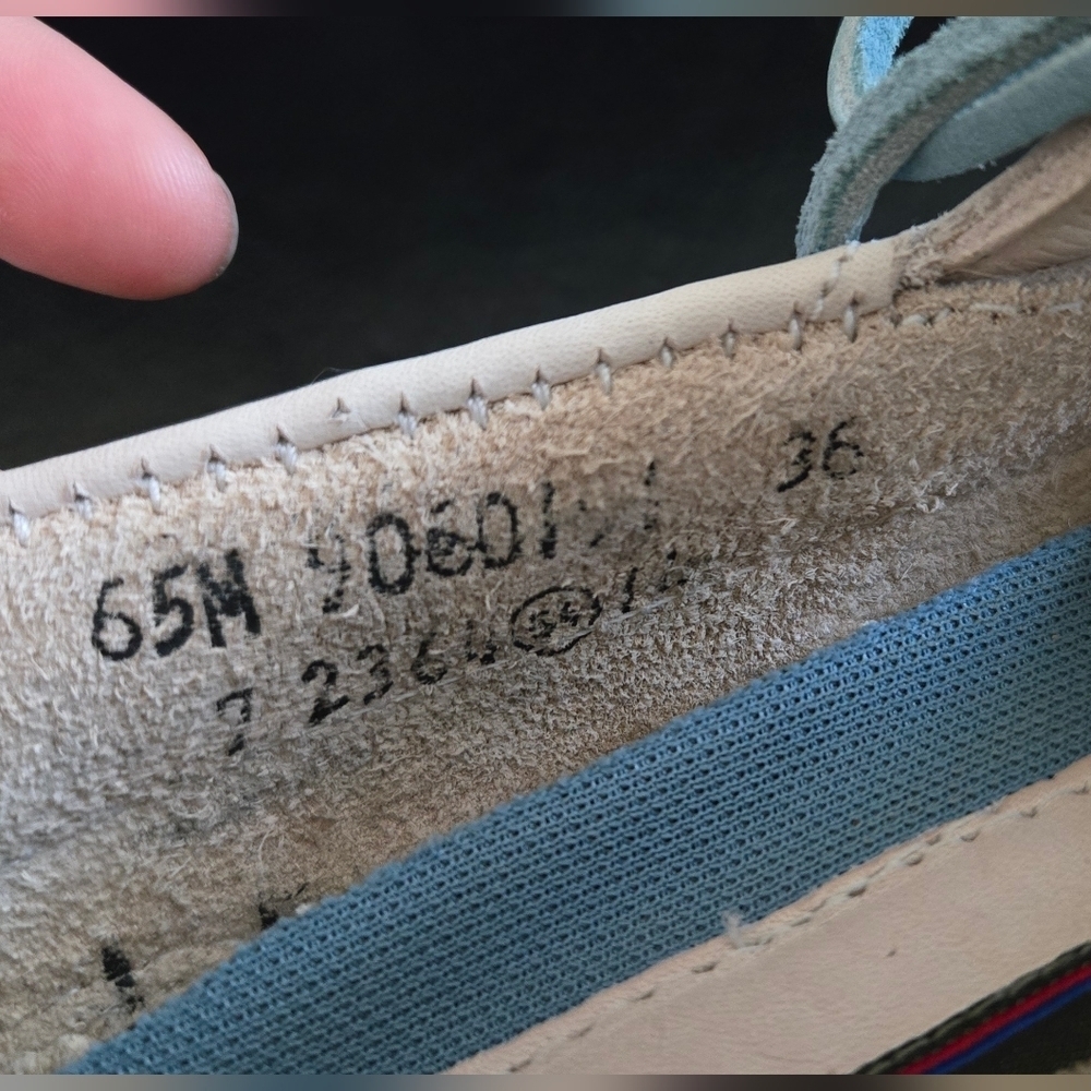 Timberland Art. Classic Boat Leather Unlined Boat Shoe Cream Blue EUC 6.5 - Picture 9 of 9